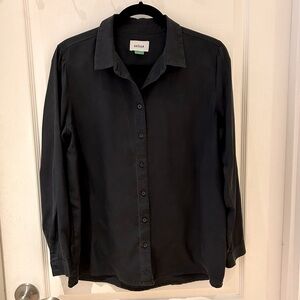 SOLD Super flowy 100% tencel black blouse